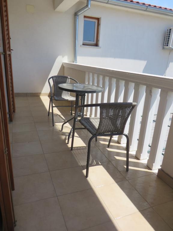 Filipovic Apartments With Pool Biograd Na Moru Buitenkant foto