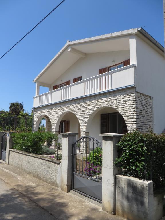Filipovic Apartments With Pool Biograd Na Moru Buitenkant foto